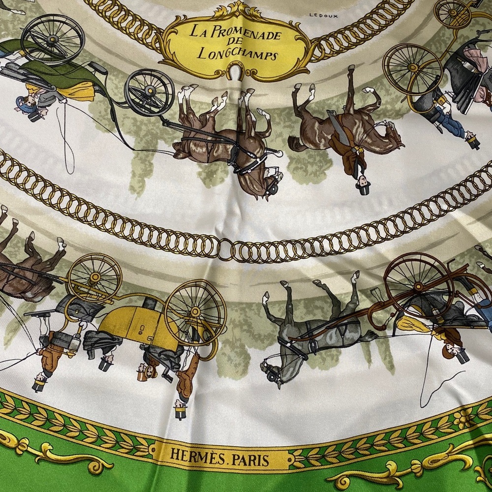 Authentic HERMES "LA PROMENADE DE LONGCHAMPS" Green 100% Silk Scarf - Picture 13 of 13